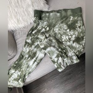 Green fleece leggings